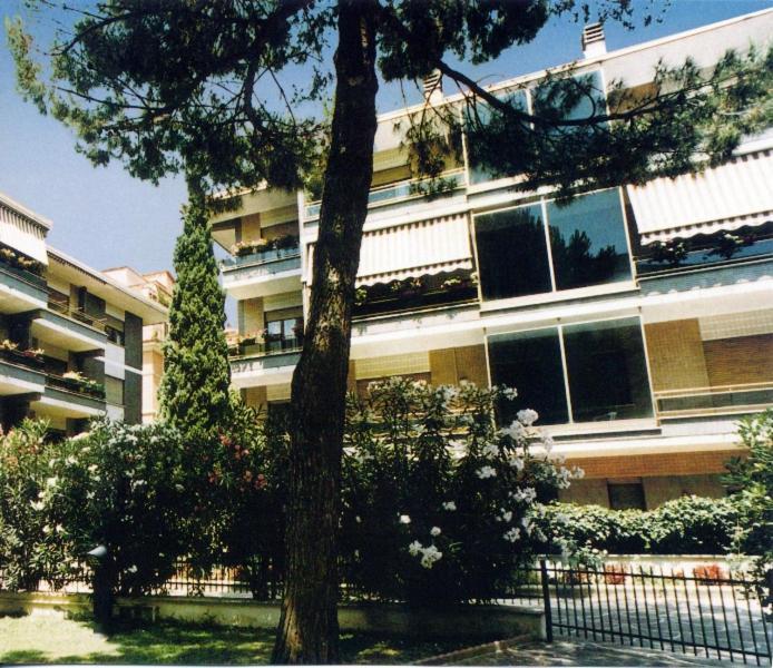 Large Family Apartment E8 ローマ エクステリア 写真
